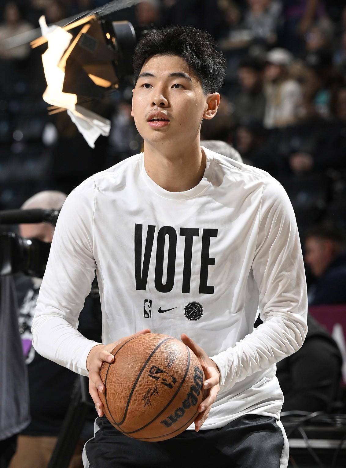 关于广东宏远训练开放日，今晚止住颓势引欢呼，法国杯在即，控场能力受关注的信息-leisu